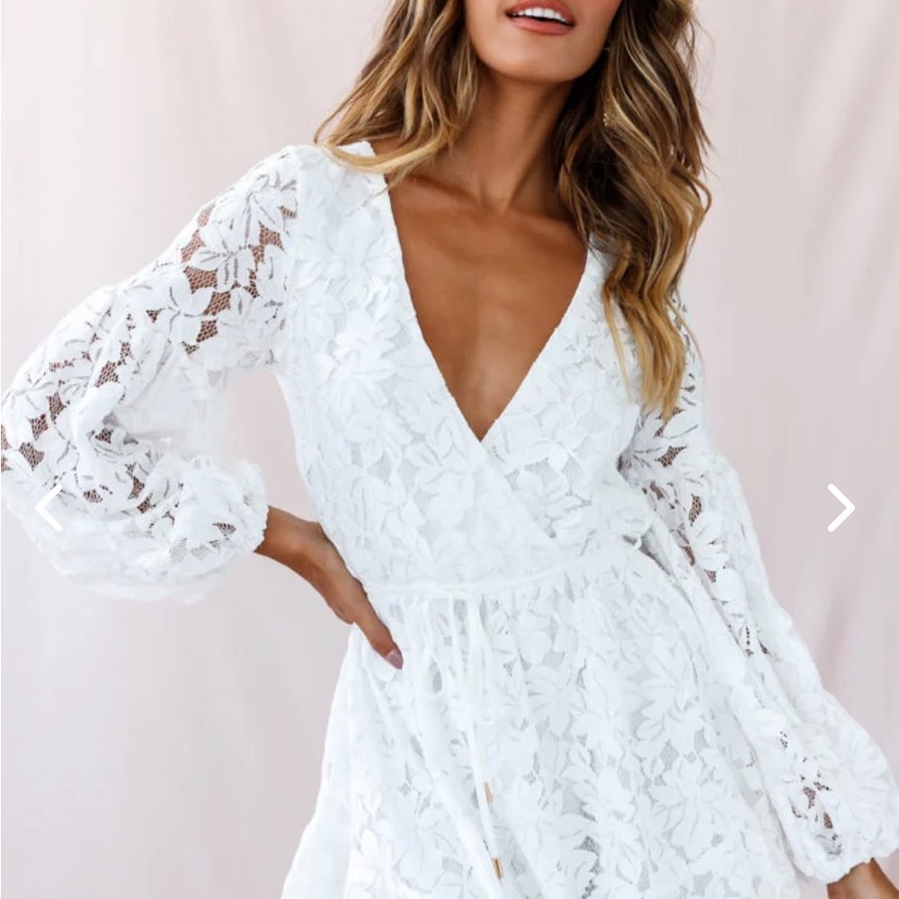 Selfie Leslie Ever After Keyhole Back Lace White Mini Dress
